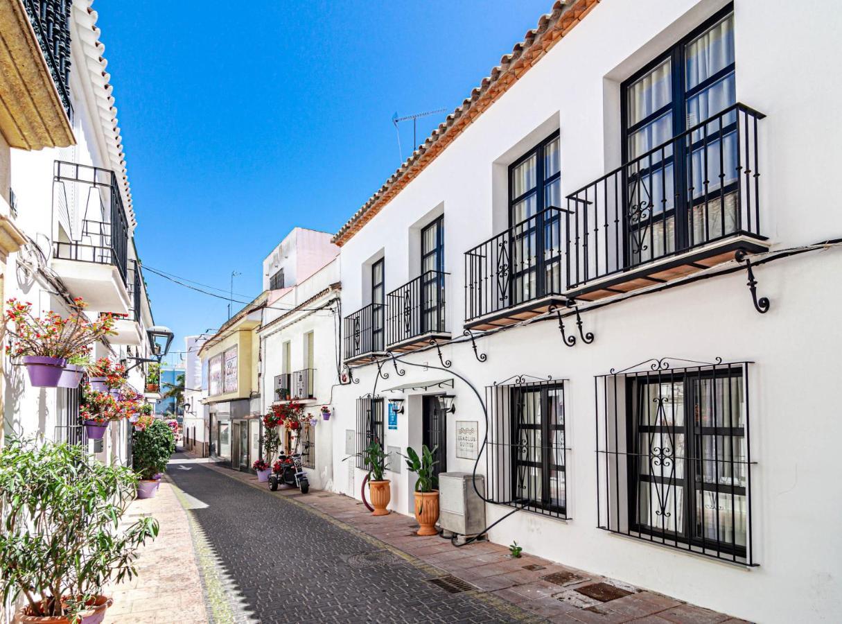 Seaclub Suites Estepona By Roomservices Exterior photo